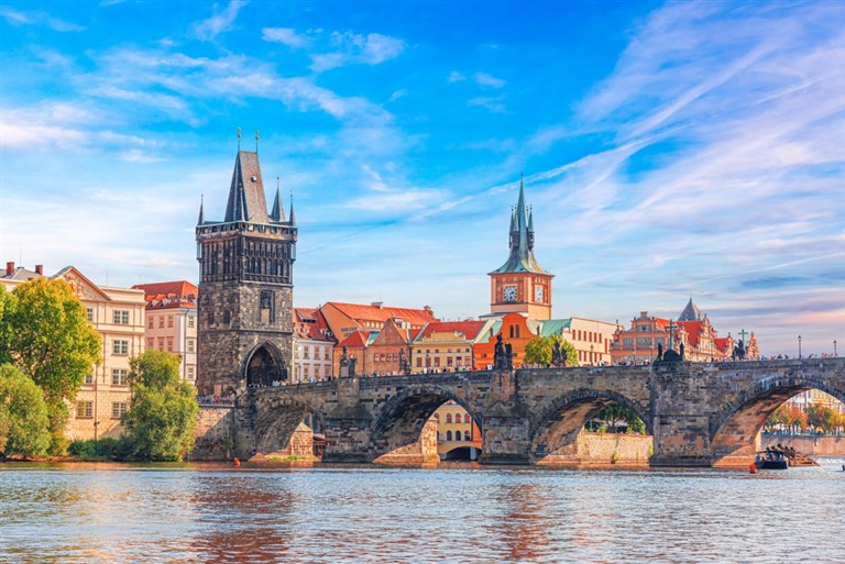 DISCOVER THE HEART OF EUROPE 